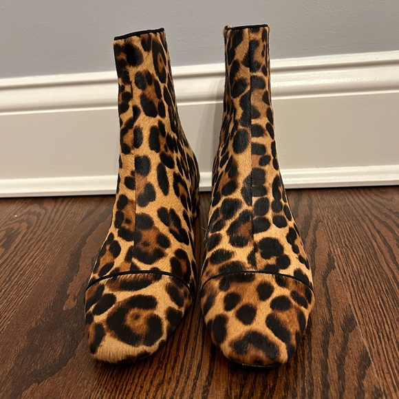 NWT J.Crew Roxie cap-toe ankle boots in calf hair Size 7 - Picture 5 of 7